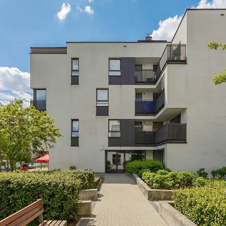 Modern In With Underground Parking By Renters Varsovia