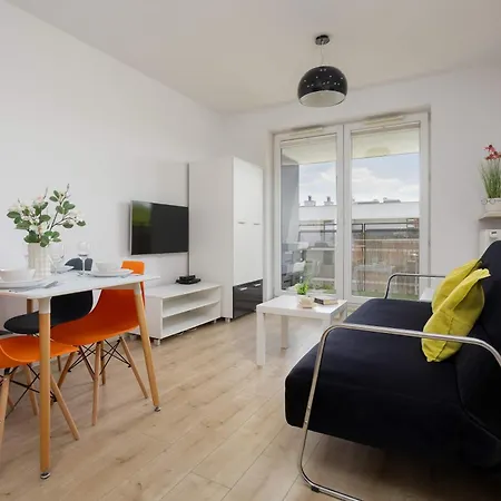 Modern In With Underground Parking By Renters Apartment